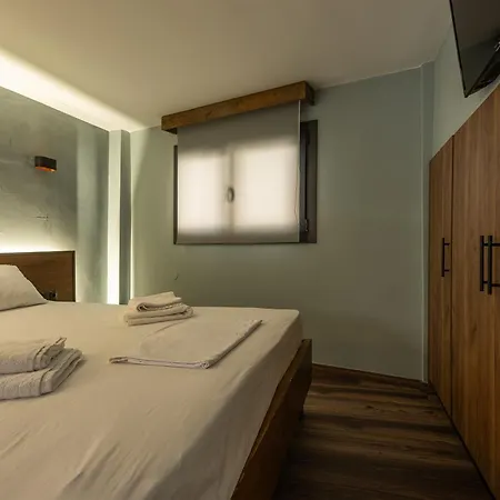 Wooden Salonic
